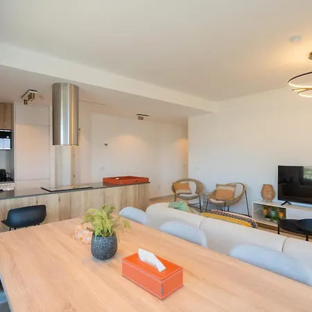 Saeta 10b Lejlighed *